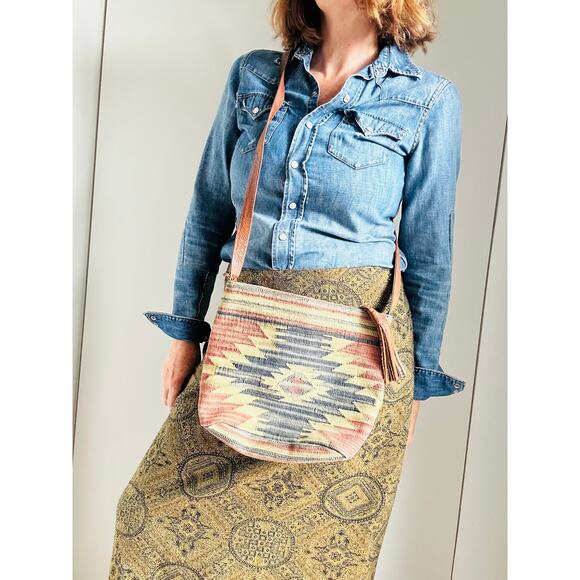 Vintage Kilim Southwestern Print Tapestry Handbag/Purse Shoulder Crossbody India - Picture 1 of 11